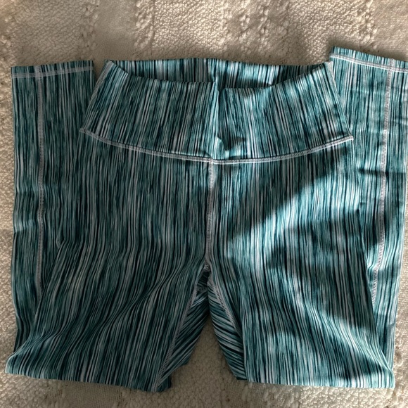 Fabletics Leggings! - Picture 5 of 6